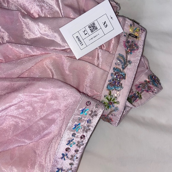 NWT Dhoti Style Suit from Lashkaraa Garden of Serenity Collection (never worn) - Picture 9 of 11